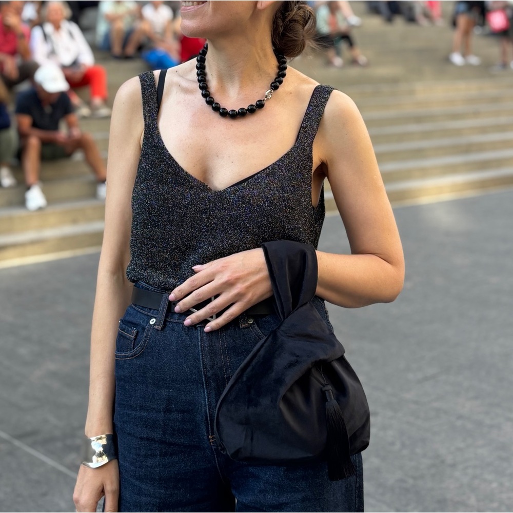Chic Black Velvet Wristlet Knot Mini Tassel Bag - Picture 5 of 13